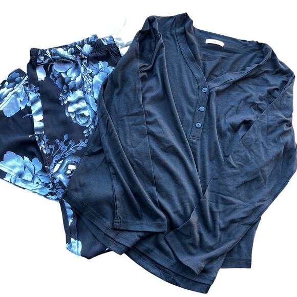 Two Piece Black White Floral Pajama Set L - Picture 1 of 5